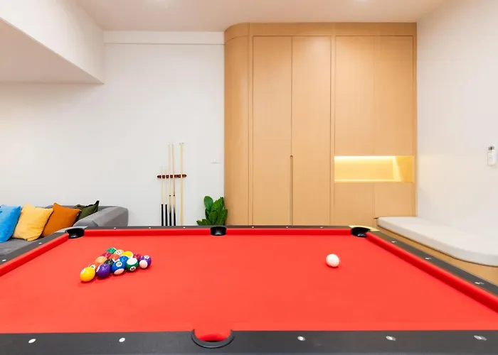 Luxury 5br Poolhouse Theater - 2mins To Bts