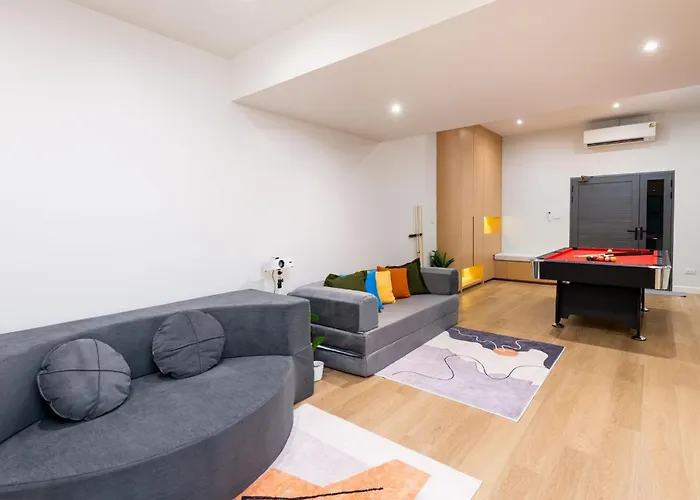 Luxury 5br Poolhouse Theater - 2mins To Bts Pousada *