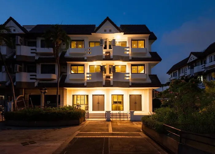 Luxury 5br Poolhouse Theater - 2mins To Bts Pousada Banguecoque