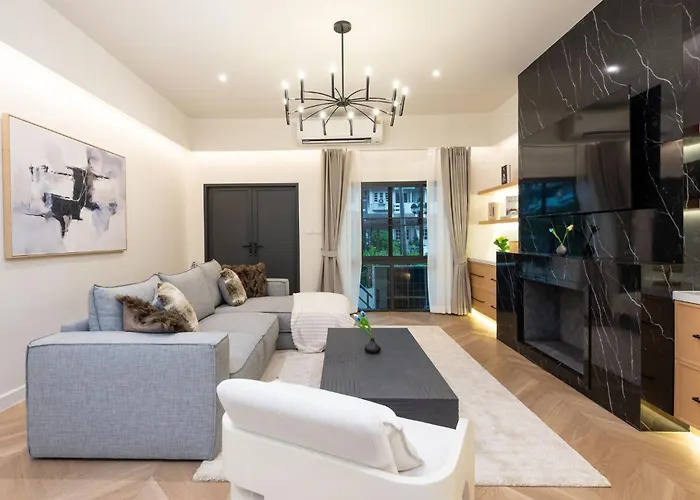 Luxury 5br Poolhouse Theater - 2mins To Bts *